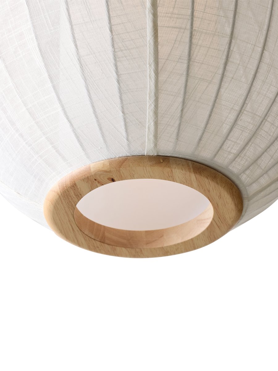 Balloon Ø40 Cremeweiß hängelampe Von Halo Design - Die elegante Pendelleuchte Balloon besticht durch ihr abgerundetes, ballonförmiges Design und wird so zum Blickfang in jedem Raum.