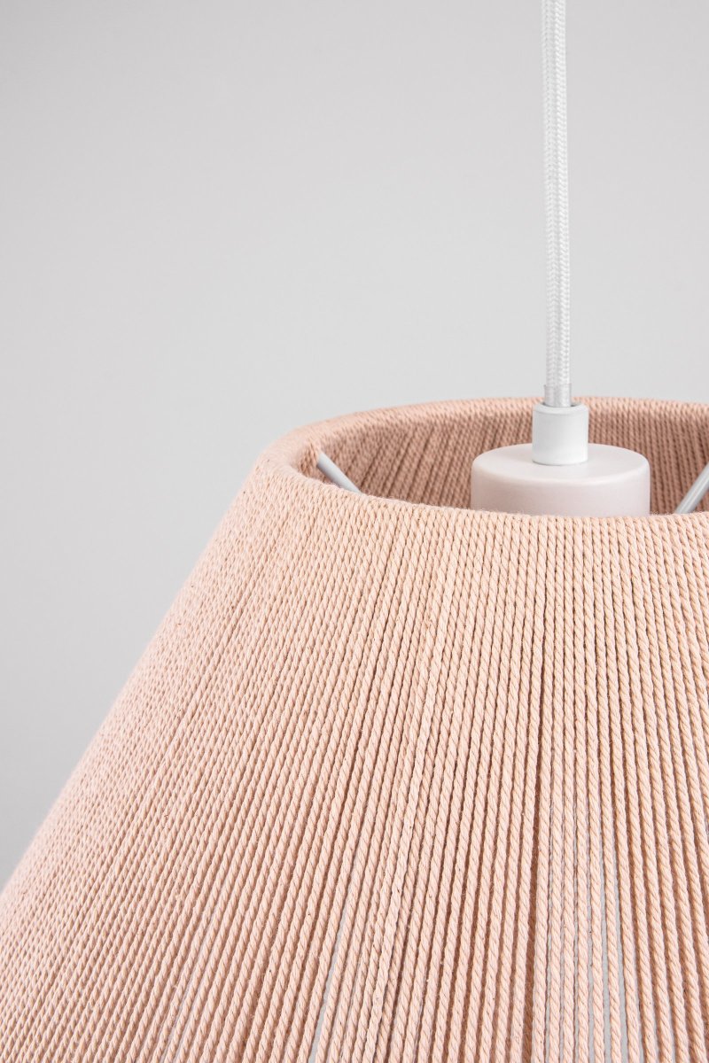 Anna Ø35 Natur hängelampe Von Globen Lighting - Das schafft eine warme und gem&uuml;tliche Atmosph&auml;re im Raum.