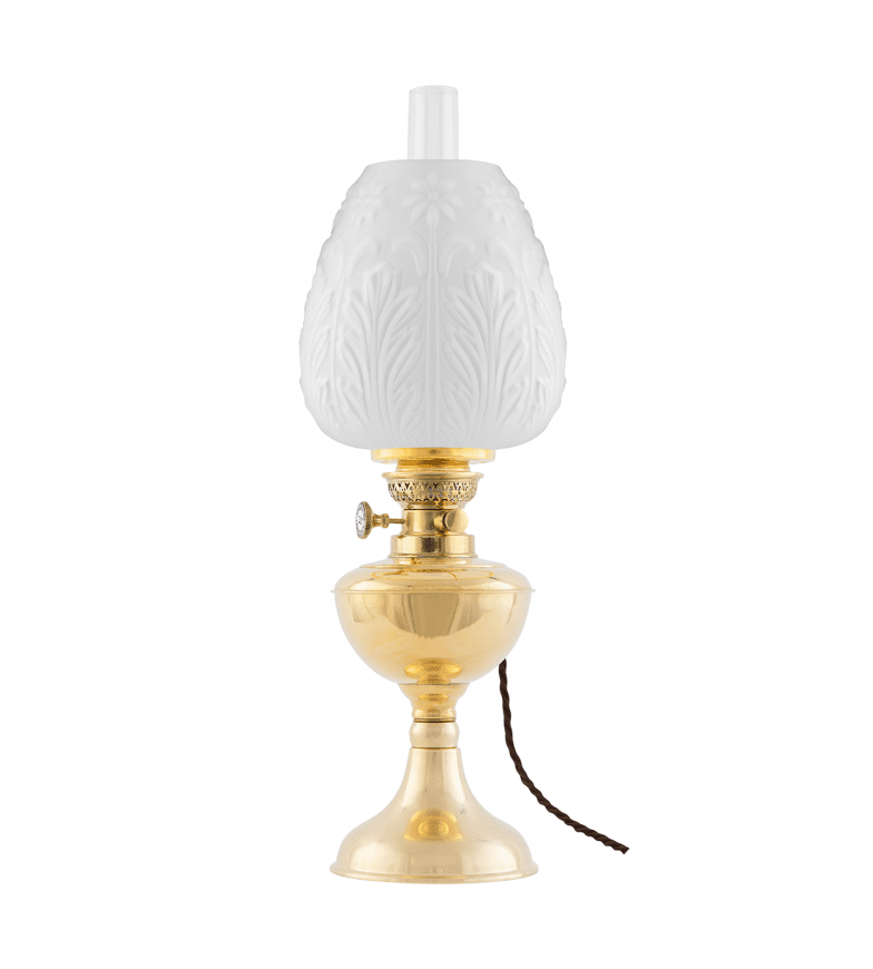 Arnö Elec 70 Messing Von Karlskrona lampfabrik - Eine klassische elektrisch montierte Petroleumlampe mit einem &Ouml;lgeh&auml;use aus Messing, die besonders gut in Meeresumgebungen passt.