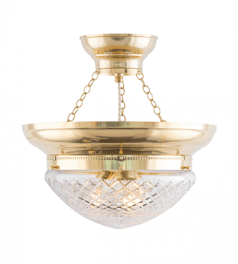 Fröding Pendant 300 Messing Von Karlskrona lampfabrik - Die Lampe ist mit drei Lichtquellen ausgestattet, die für ein gleichmäßigeres und angenehmeres Lichtmuster sorgen, was insbesondere bei der Verwendung von geschliffenem Kristallglas wichtig ist.