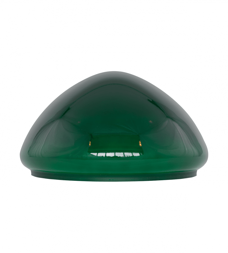 Tall Table Lamp Glass Shade 235 Grün Von Karlskrona lampfabrik - Ein klassisches geschlossenes Visier mit spitzer Spitze und einem Rand, der an die elektrischen Markisen vom späten 19.