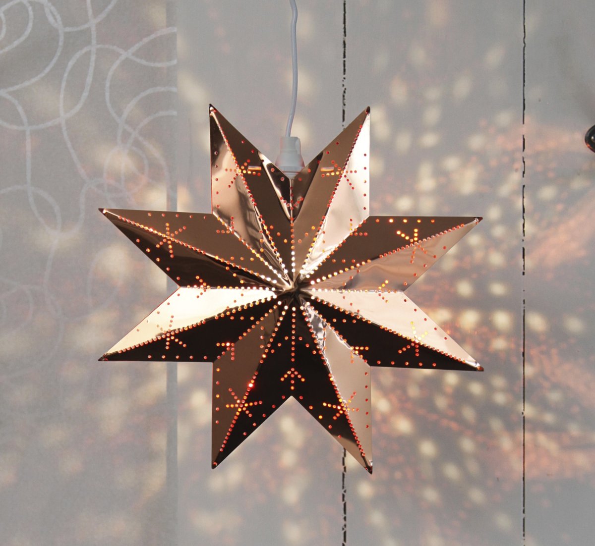 Classic Ø28 Kupfer Von Star Trading - Wundersch&ouml;ner kupferfarbener Metallstern f&uuml;r den Innenbereich.