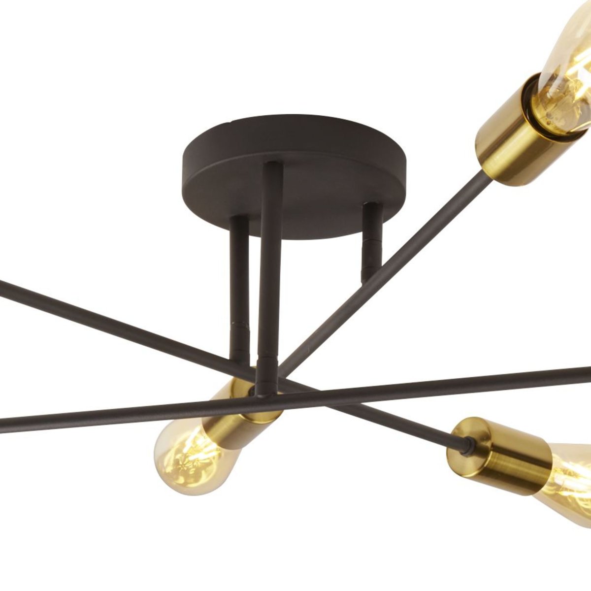 Armstrong Ø64 Mattschwarz deckenleuchte Von Searchlight - Die Armstrong-Deckenleuchte mit sechs Lichtpunkten kombiniert modernes und industrielles Design, das sowohl zu modernen als auch zu traditionellen Einrichtungen passt.