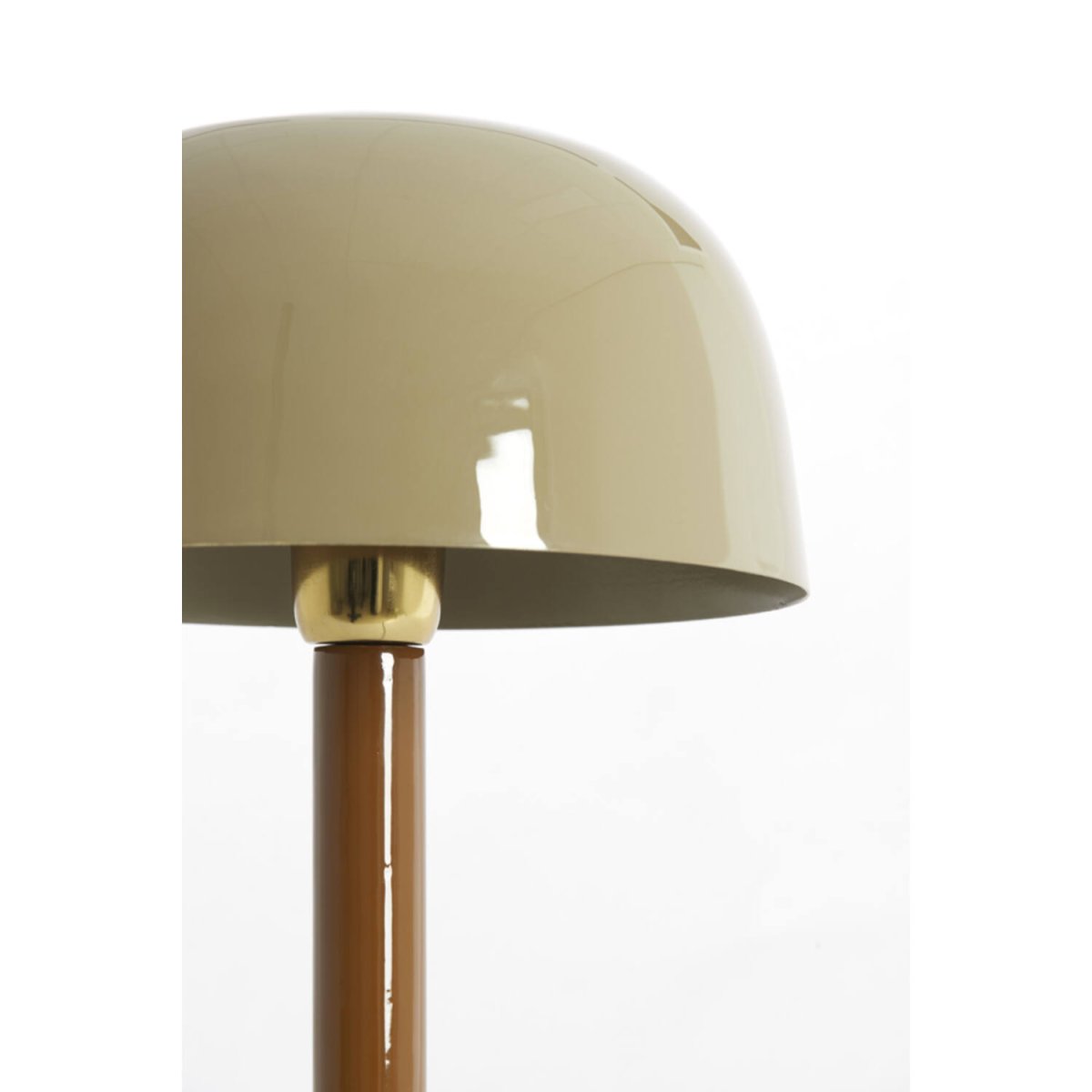 Marivet 37cm Braun tischlampe Von Light & Living - Die minimalistische Form und die gl&auml;nzende Oberfl&auml;che verleihen ihr einen modernen und eleganten Eindruck und machen sie sowohl im Wohnzimmer als auch auf dem Schreibtisch oder Nachttisch zu einem echten Hingucker.