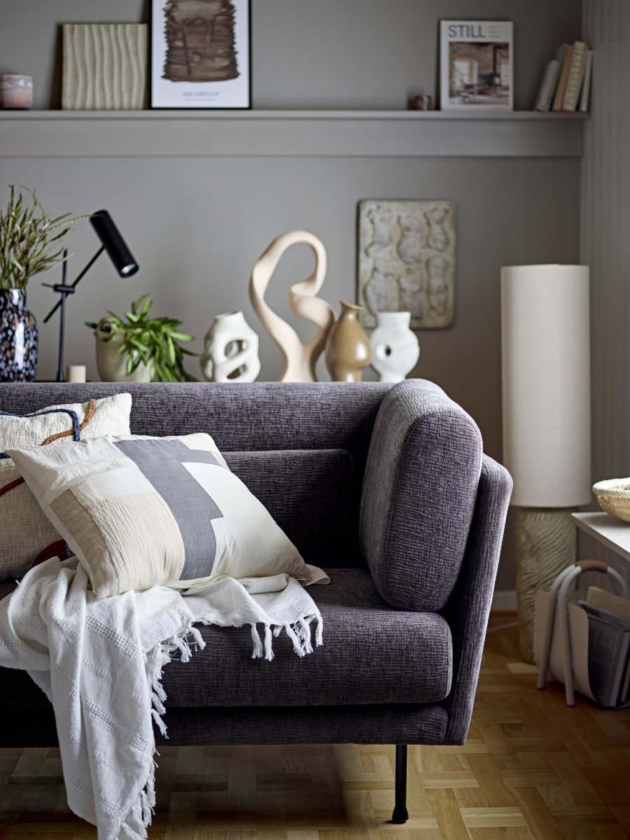 Payah Beige stehlampe Von Bloomingville - Perfekt, um dunkle Ecken zu beleuchten und gleichzeitig eine warme und einladende Atmosph&auml;re im Wohnzimmer, Schlafzimmer oder Flur zu schaffen.