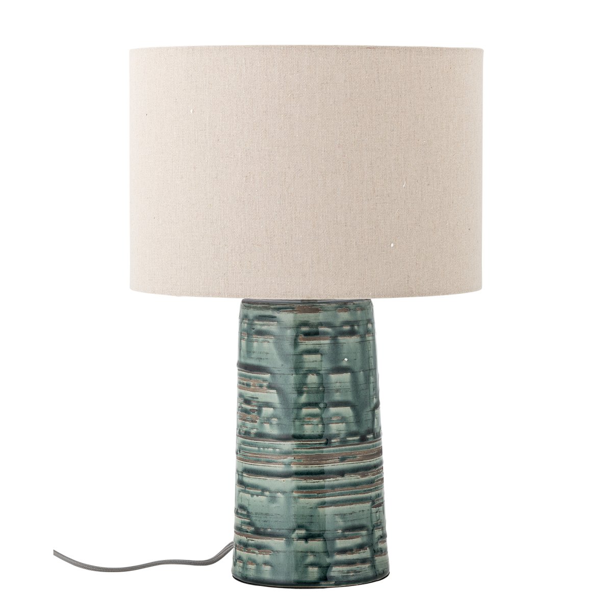 Freyah 46cm Grün tischlampe Von Bloomingville - Der naturfarbene Leinenschirm verleiht der Leuchte eine warme, erdige Note und macht sie perfekt f&uuml;r eine gem&uuml;tliche und harmonische Atmosph&auml;re.