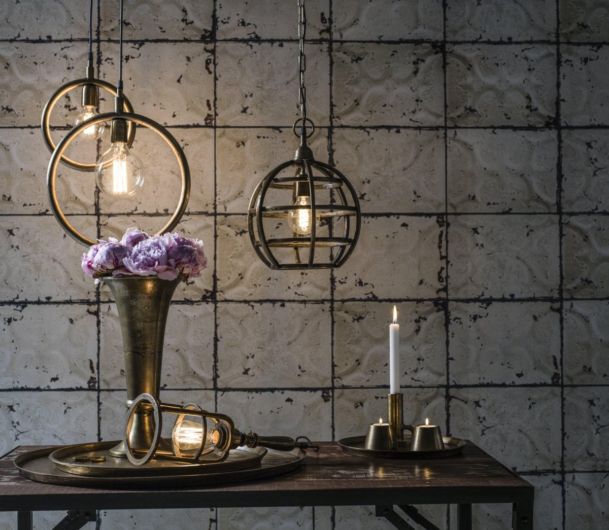 Circle Ø35 Silber hängelampe Von PR Home - Die Circle-Deckenlampe ist eine einfache und stilvolle Deckenlampe aus Metall.