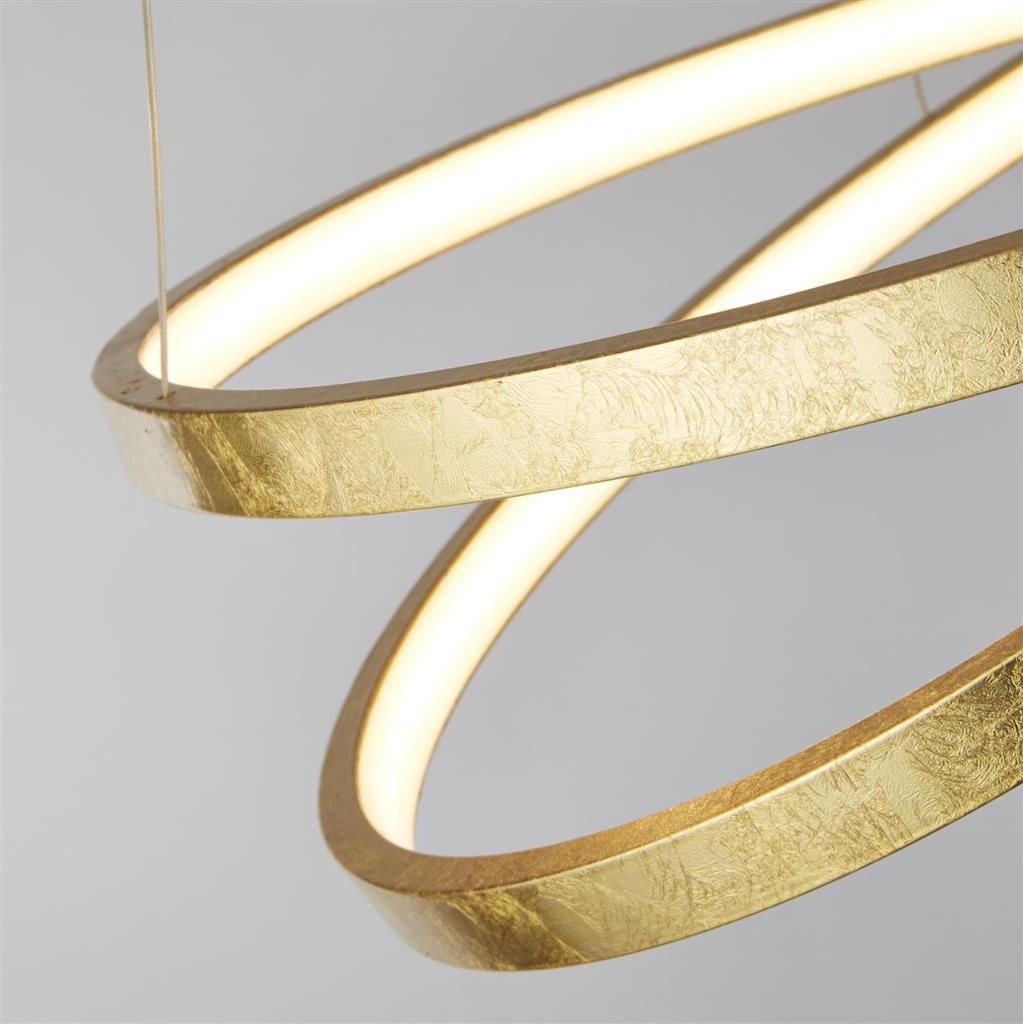 Float Ø47 Gold hängelampe Von Searchlight - Float ist eine elegante Pendelleuchte, die Luxus und Funktionalität vereint – perfekt für moderne und klassische Innenräume.
