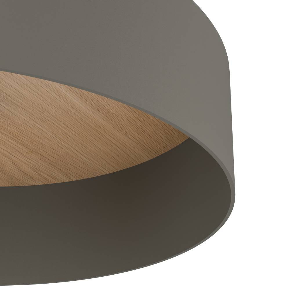 Duaia Ø42 Umber deckenleuchte Von Eglo - eleganter Eindruck und die goldfarbene Innenseite reflektiert das Licht auf sanfte und warme Weise.