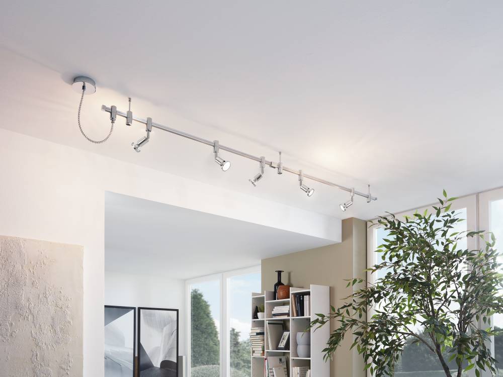 Vilanova 5 Aluminium spotlight Von Eglo - Durch das moderne Design und die glänzende Oberfläche fügt sich diese Lampe in jedes moderne Interieur ein.
