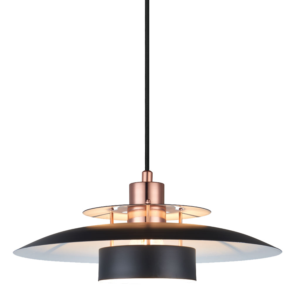 Zoombild von Sørup Ø40 Kupfer hängelampe Von Halo Design - Die einzigartige Form des Schirms verbreitet ein angenehmes und sanftes Licht, das perfekt über den Esstisch, ins Wohnzimmer oder in die Küche passt.