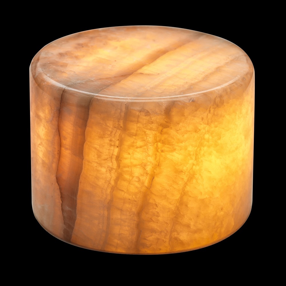 Marble 6cm Beige Von Unison - Die Marmor-Tischleuchte ist aus echtem, poliertem Marmor in einem warmen Beigeton gefertigt, der ein sanftes und stimmungsvolles Licht erzeugt.