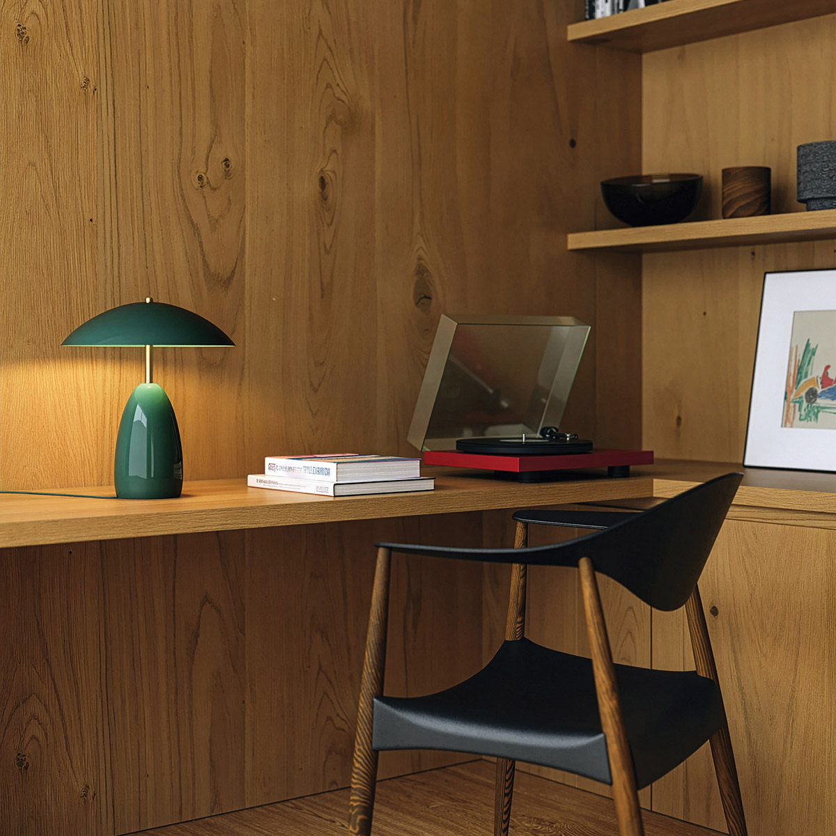Poppy 27cm Grün tragbare Von Elstead Lighting - Poppy verf&uuml;gt &uuml;ber eine integrierte 3-W-LED mit einem Lichtstrom von 112 Lumen und ist dreistufig dimmbar.
