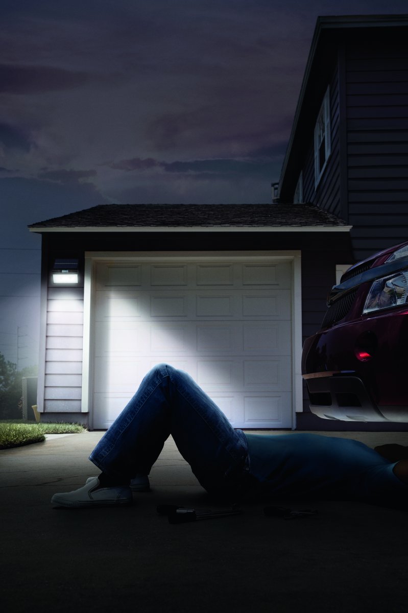 Flood Double Sensor 2W Dunkelgrau solarleuchte Von Ledvance - Der eingebaute PIR-Bewegungssensor und Tageslichtsensor schalten die Lampe bei Bewegung im Dunkeln automatisch ein und sorgen so f&uuml;r Sicherheit und Energieeffizienz.