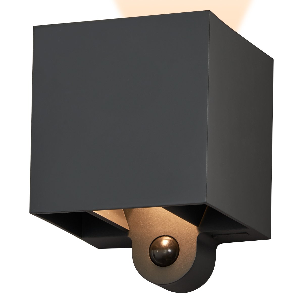 Adjustable Beam Sensor USB Dunkelgrau außenlampe Von Ledvance - Adjustable Beam Sensor USB &auml;r en innovativ och flexibel utomhuslampa som erbjuder tv&aring; praktiska driftsl&auml;gen f&ouml;r maximal energieffektivitet och s&auml;kerhet.