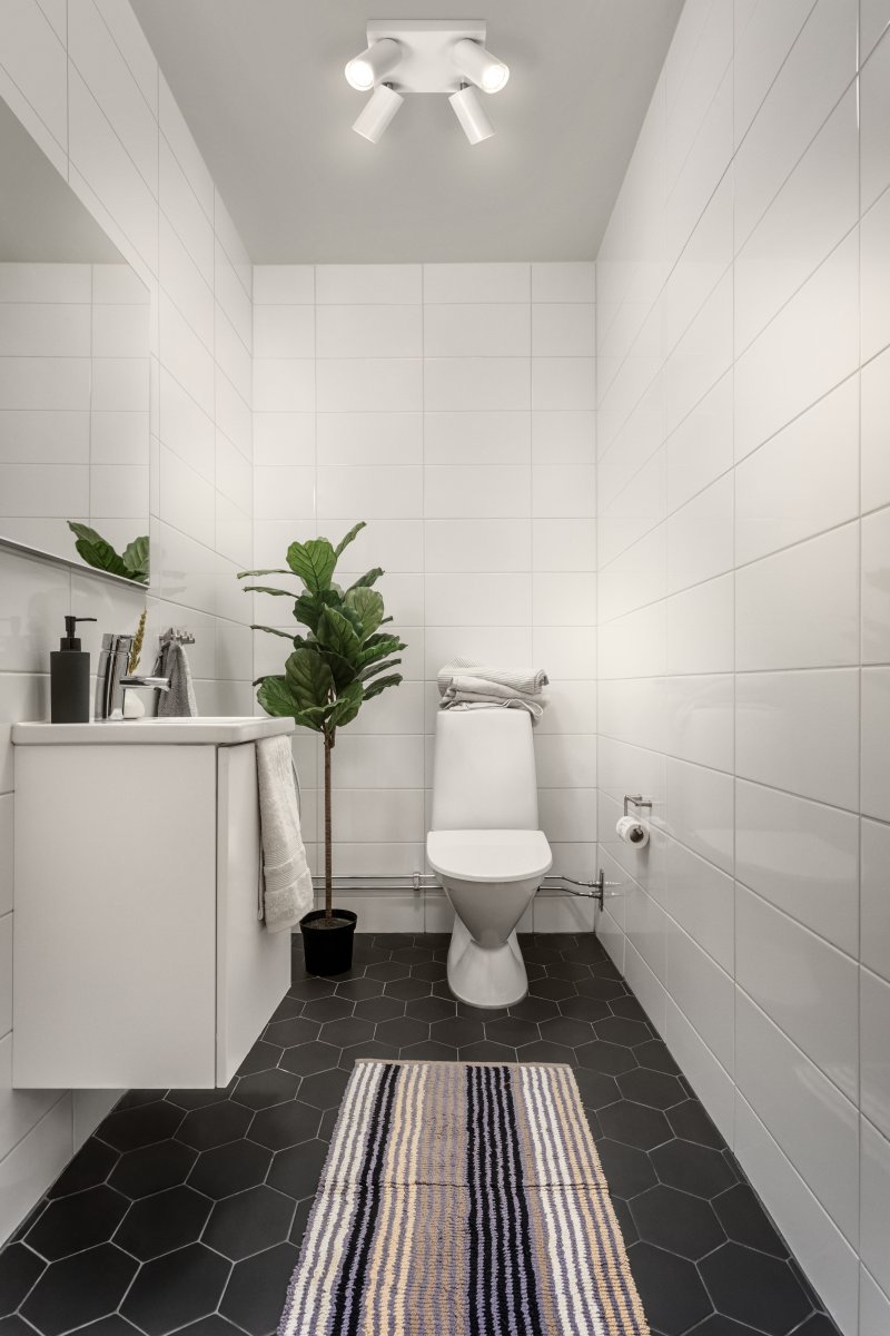 Octagon 4 Weiß spotlight Von Ledvance - Den n&auml;tta formen i kombination med de r&ouml;rliga spotlightsen g&ouml;r den m&aring;ngsidig och passar in i alla hem och stilar.