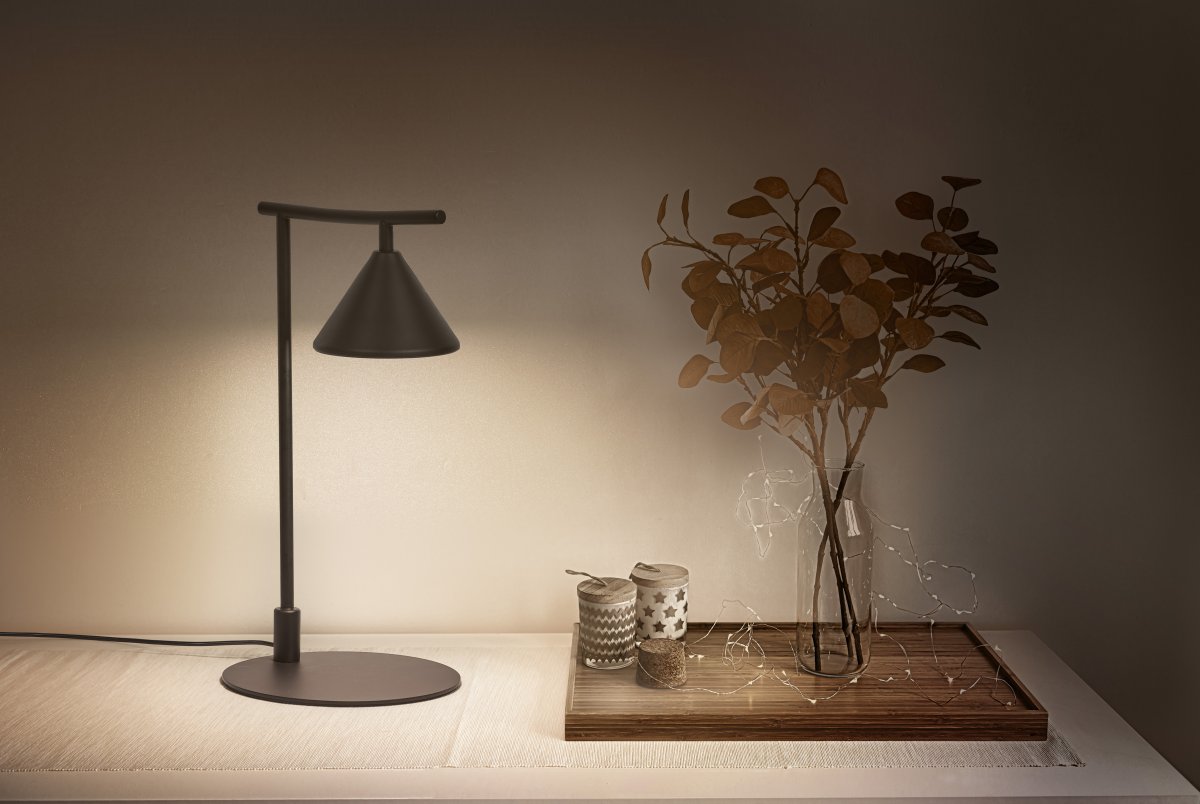 Fuji 40cm Schwarz tischlampe Von Ledvance - Fuji &auml;r en stilren bordslampa med tidl&ouml;sa former.