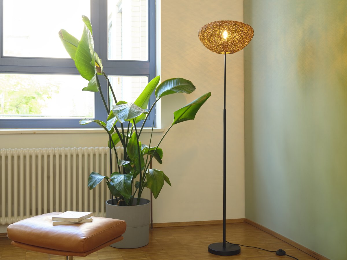 Paper Drop Natur stehlampe Von Osram - Paper Drop &auml;r en vacker golvlampa med bohemisk design.