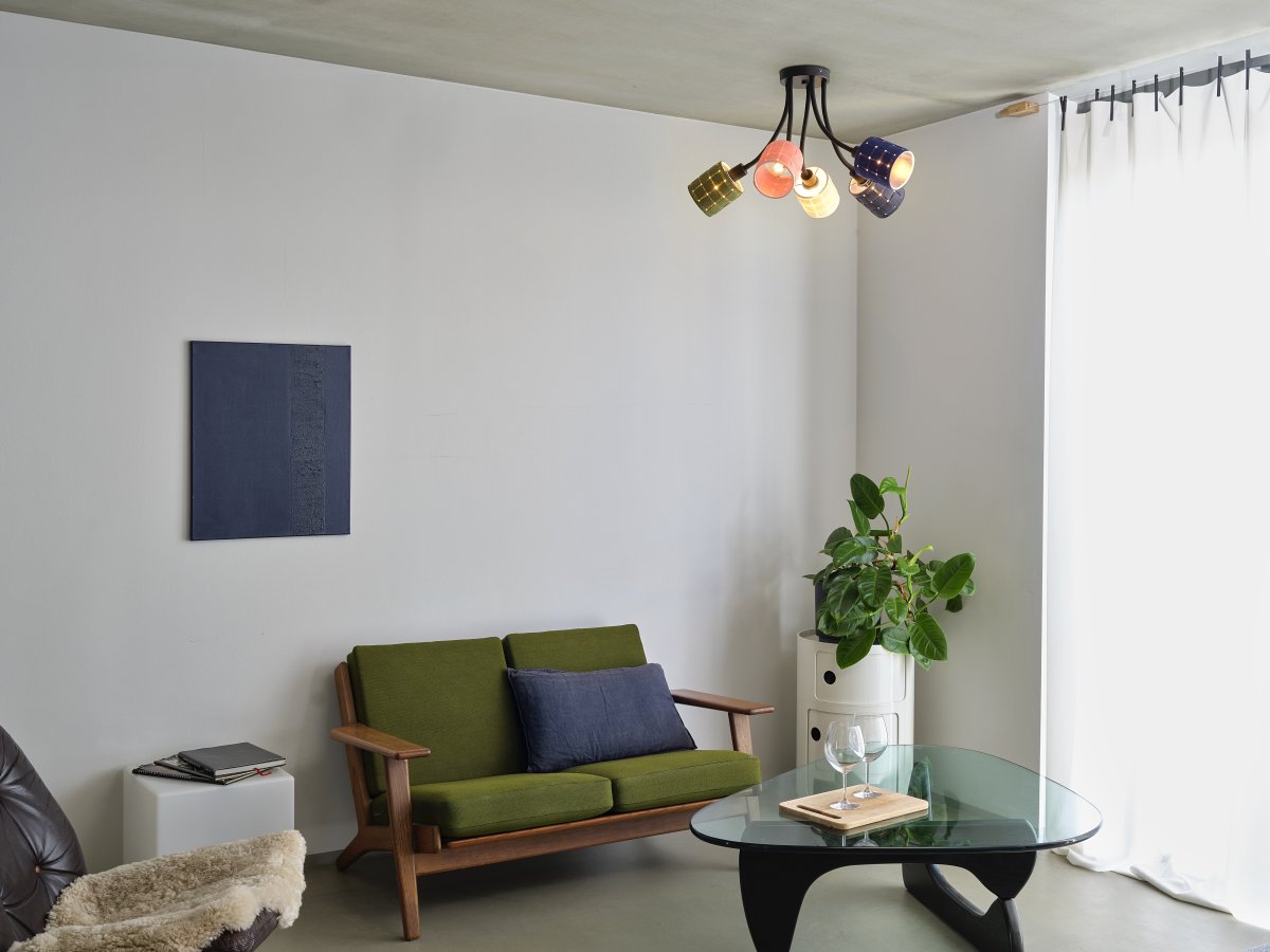 Felt Weaving Cans 63cm Mehrfarbig deckenleuchte Von Ledvance - Varje arm har en sk&auml;rm av fl&auml;tad filt vilket ger en fin och varm ljusspridning i rummet.