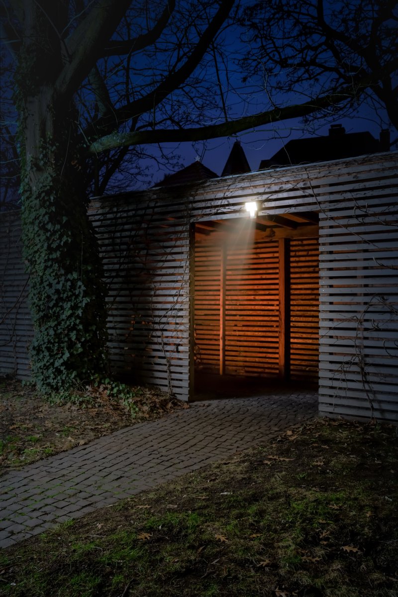 Flood Sensor 27W 4000K Weiß außenlampe Von Ledvance - Du kan ocks&aring; v&auml;lja att st&auml;nga av sensorn helt och d&aring; ist&auml;llet anv&auml;nda dig av timern, lampan &auml;r d&aring; t&auml;nd i 6h och sl&auml;ckt resterande timmar p&aring; dygnet.