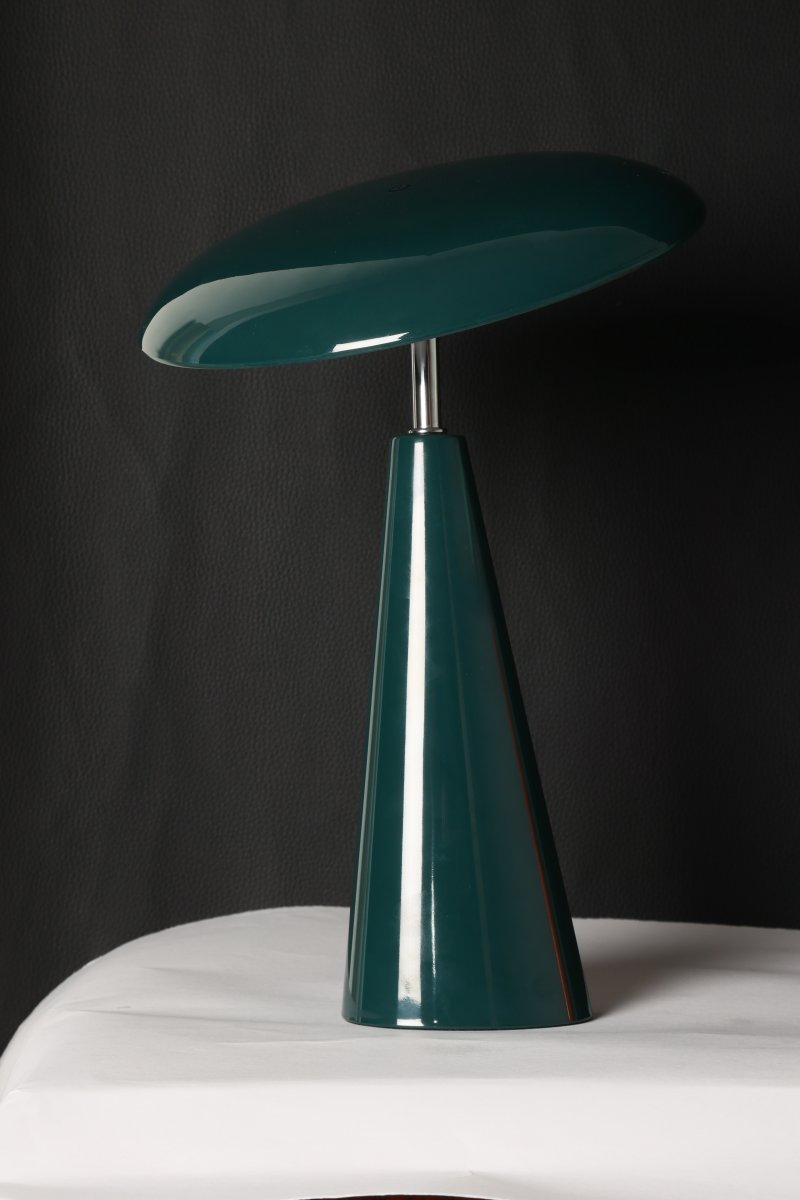 Audrey 33cm Dunkelgrün tragbare Von Eja - Die integrierte LED-Beleuchtung sorgt für ein angenehmes Licht, und die Lampe ist dimmbar, um die gewünschte Atmosphäre im Raum zu schaffen.