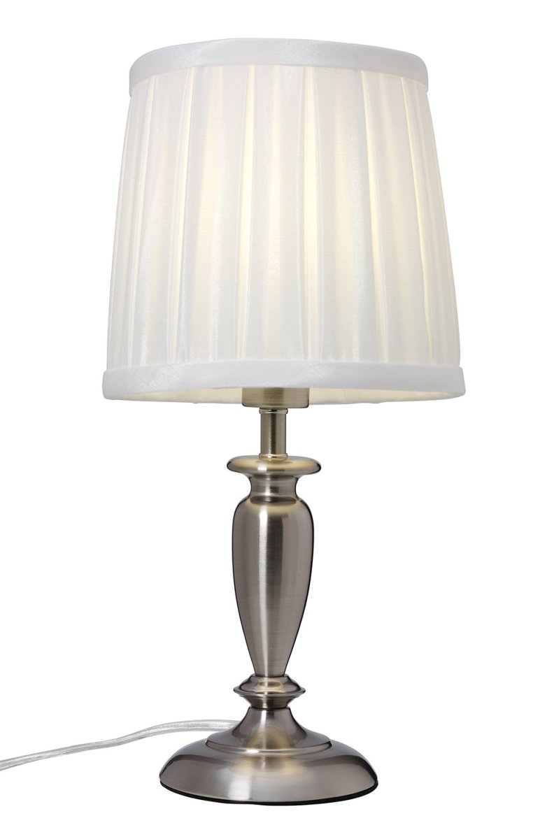 Ines 34cm Antikes Silber tischlampe Von Cottex - Der schöne Metallsockel in Kombination mit dem plissierten Textilschirm schafft eine warme und einladende Atmosphäre.