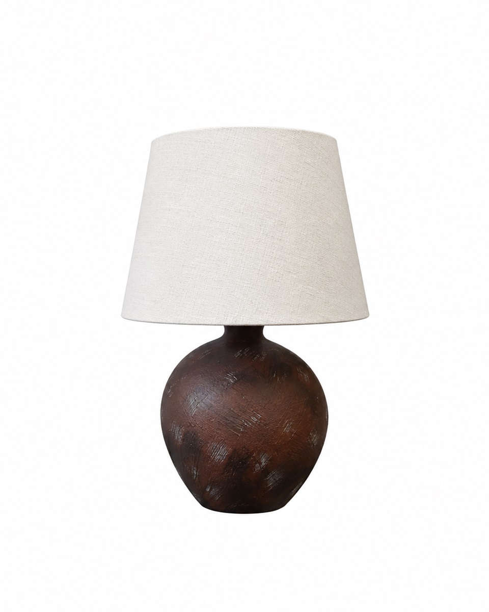 Bellmini 30cm Dunkelbraun tischlampe Von Nordic Lighting - Die klassische Form und der warme Farbton schaffen eine zeitlose und behagliche Atmosphäre.