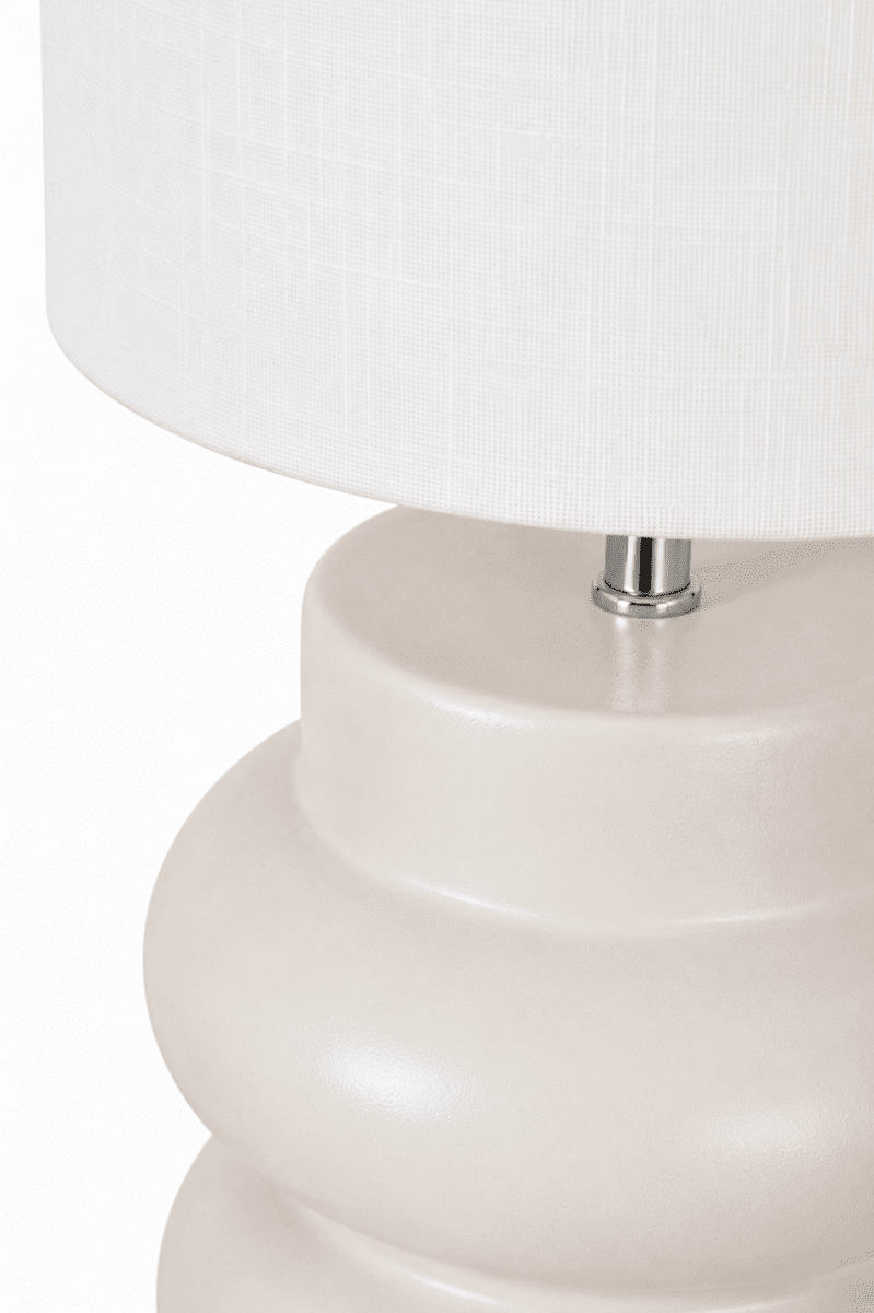Anelli 56cm Weiß tischlampe Von Nordic Lighting - Perfekt für eine warme und einladende Atmosphäre im Wohn- und Schlafzimmer.