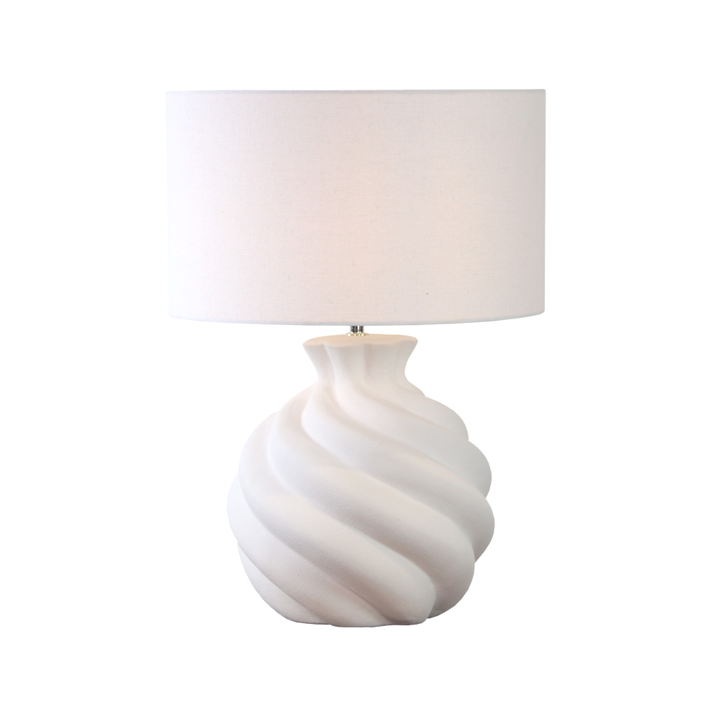 Vindel 52cm Weiß tischlampe Von Lampan - Vindel ist ein stilvolles Highlight auf Beistelltisch, Schreibtisch oder Konsole und verleiht jedem Interieur W&auml;rme und Charakter.