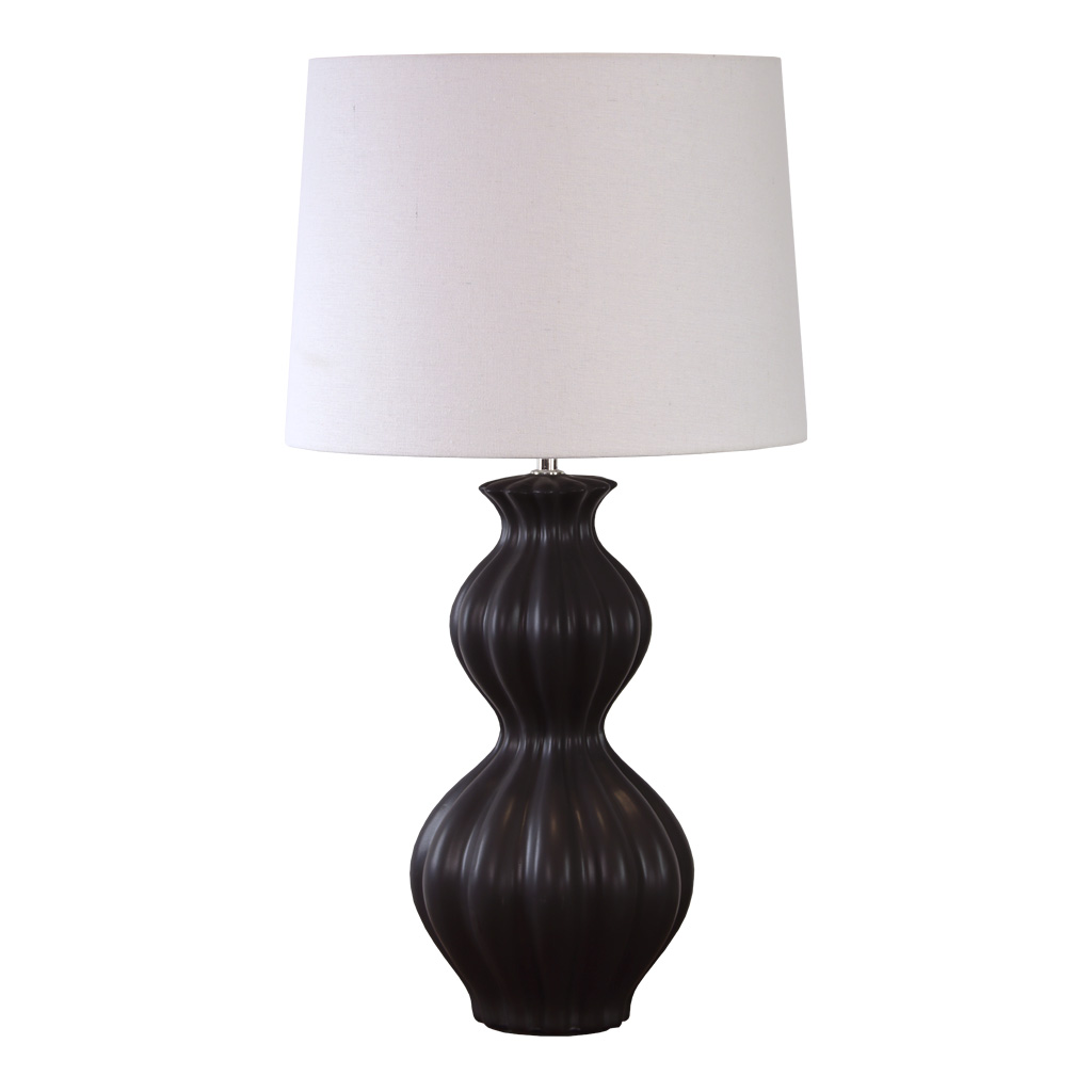 Amfora 67cm Schwarz tischlampe Von Lampan - Amfora ist ein stilvolles Highlight auf Beistelltisch, Schreibtisch oder Konsole und verleiht jedem Interieur W&auml;rme und Charakter.