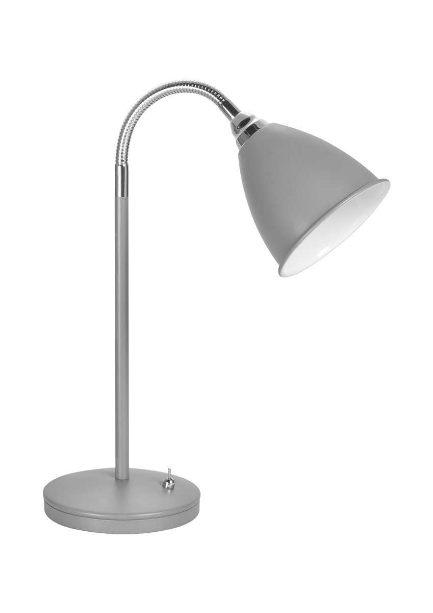 Smögen 45cm Grau schreibtischlampe Von Armaturhantverk - Die Lampe verfügt über einen praktischen Netzschalter am Fuß und fügt sich sowohl in moderne als auch in klassische Einrichtungsstile ein.