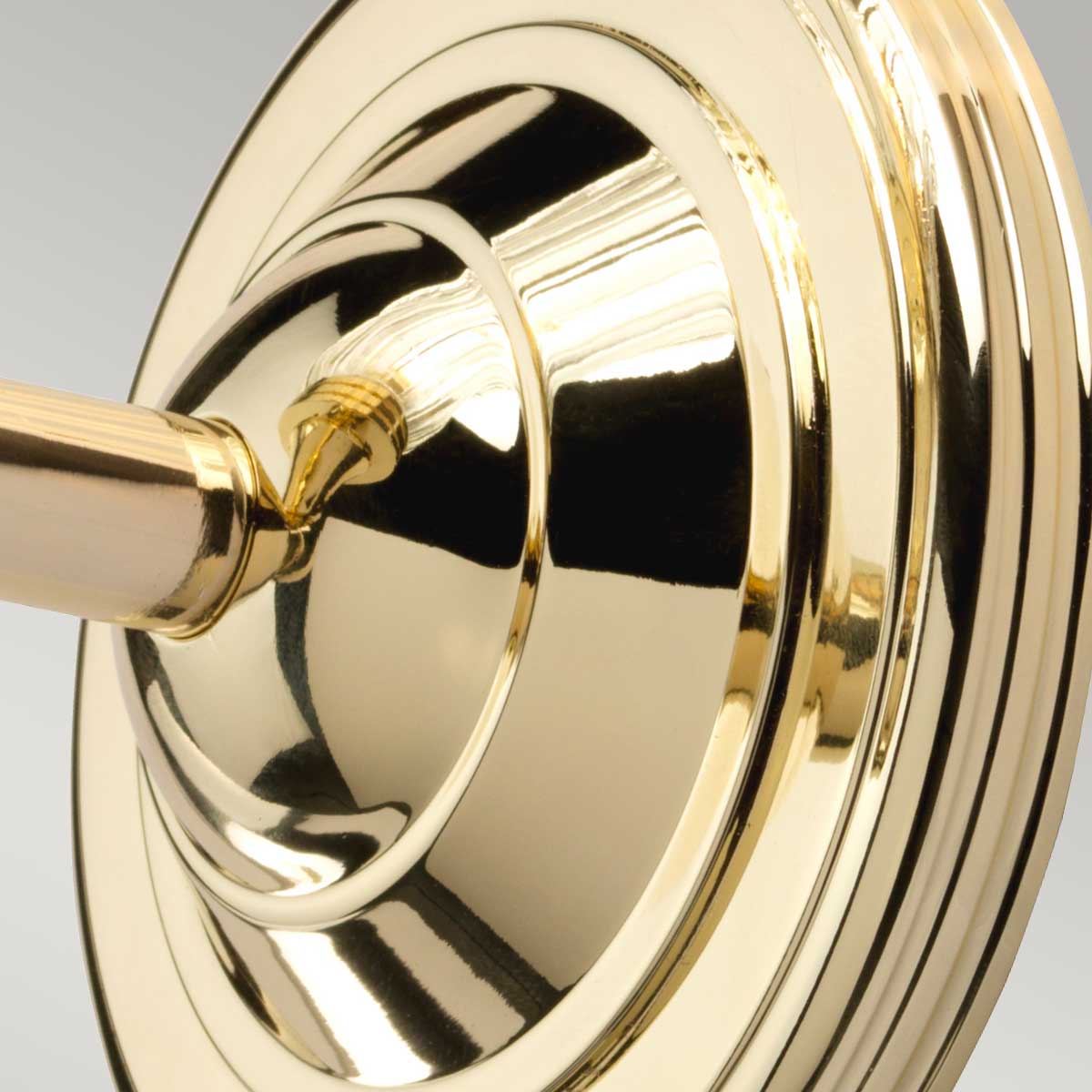 Austen Ø14 Poliertes Messing badezimmerlampe Von Elstead Lighting - Die Wandleuchte Austen hat ein klassisches Design und ist aus den hochwertigsten Materialien gefertigt, was eine lange Haltbarkeit gewährleistet.