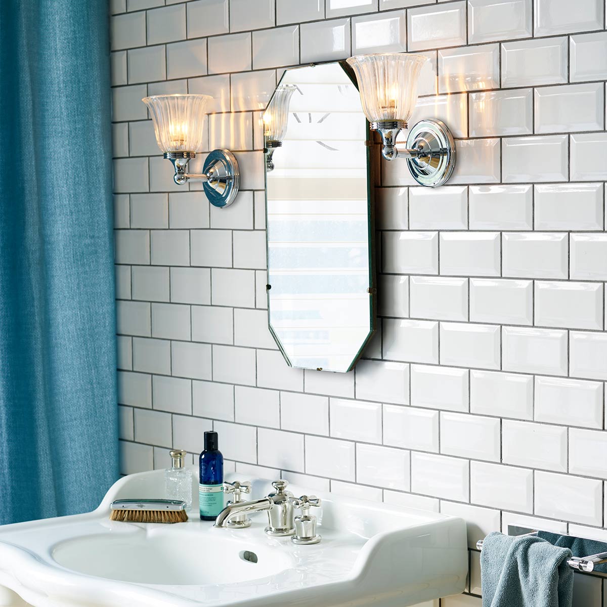 Austen Ø14 Chrom poliert badezimmerlampe Von Elstead Lighting - Die Wandleuchte Austen hat ein klassisches Design und ist aus den hochwertigsten Materialien gefertigt, was eine lange Haltbarkeit gew&auml;hrleistet.