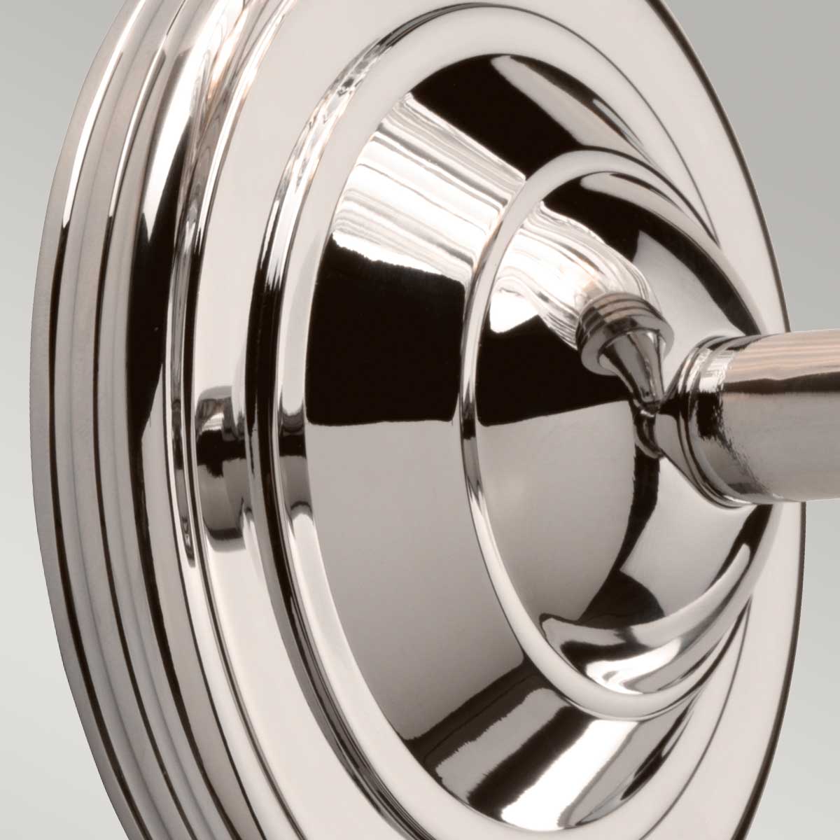 Austen Ø14 Poliertes Nickel badezimmerlampe Von Elstead Lighting - Die Wandleuchte Austen hat ein klassisches Design und ist aus den hochwertigsten Materialien gefertigt, was eine lange Haltbarkeit gewährleistet.