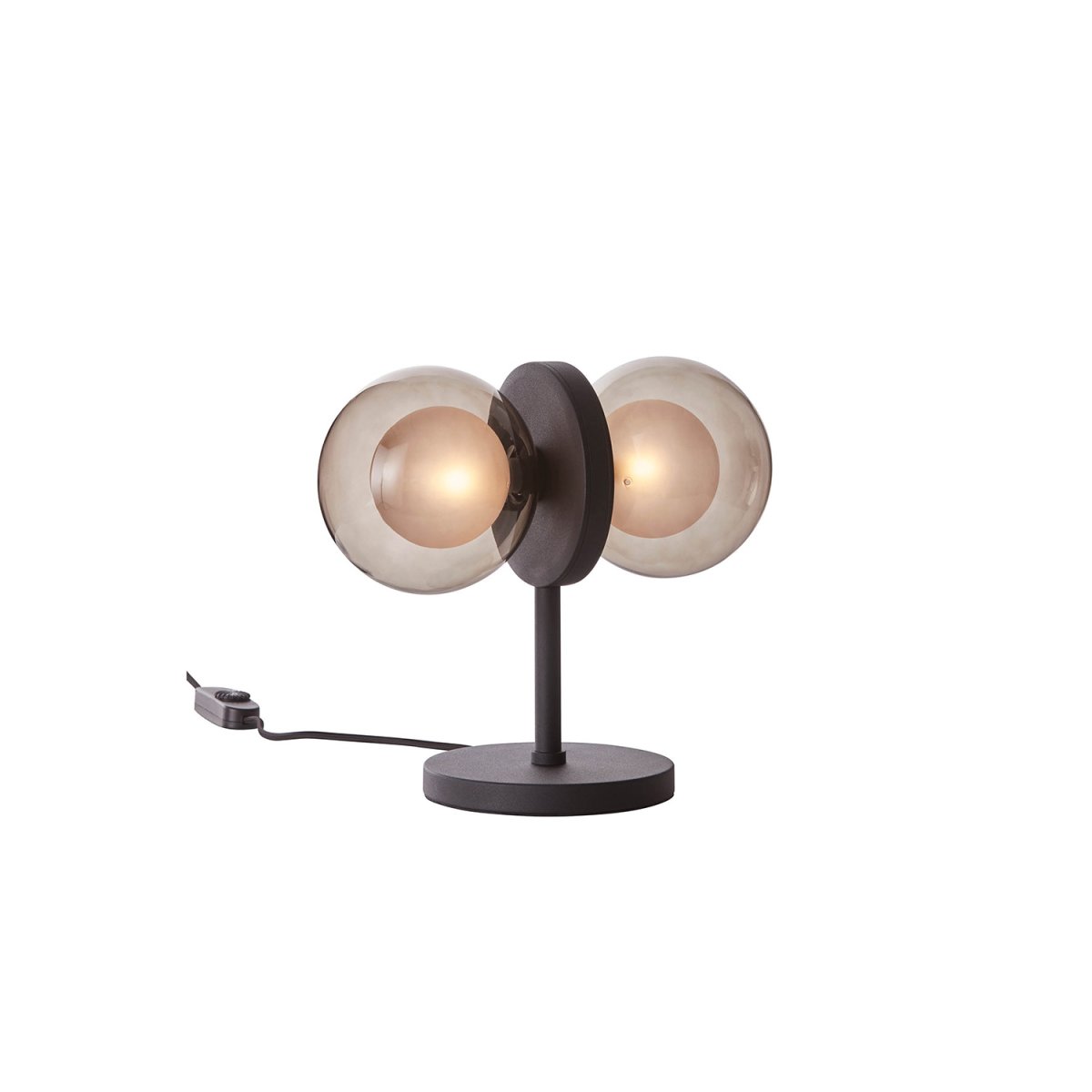Discus 30cm Schwarz tischlampe Von CO Bankeryd - Die Opalglaskuppeln sind in Rauchglas eingefasst, das für ein warmes, dekoratives Licht im Raum sorgt.