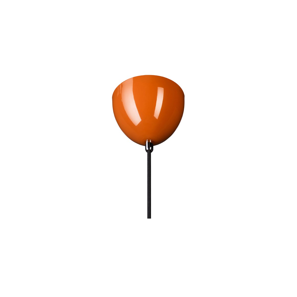 Lennon Ø12 Dunkelorange fensterlampe Von CO Bankeryd - Die Lampe kann einzeln &uuml;ber einer Werkbank in der K&uuml;che, in einem Fenster oder in einer Gruppe &uuml;ber dem Esstisch aufgeh&auml;ngt werden.