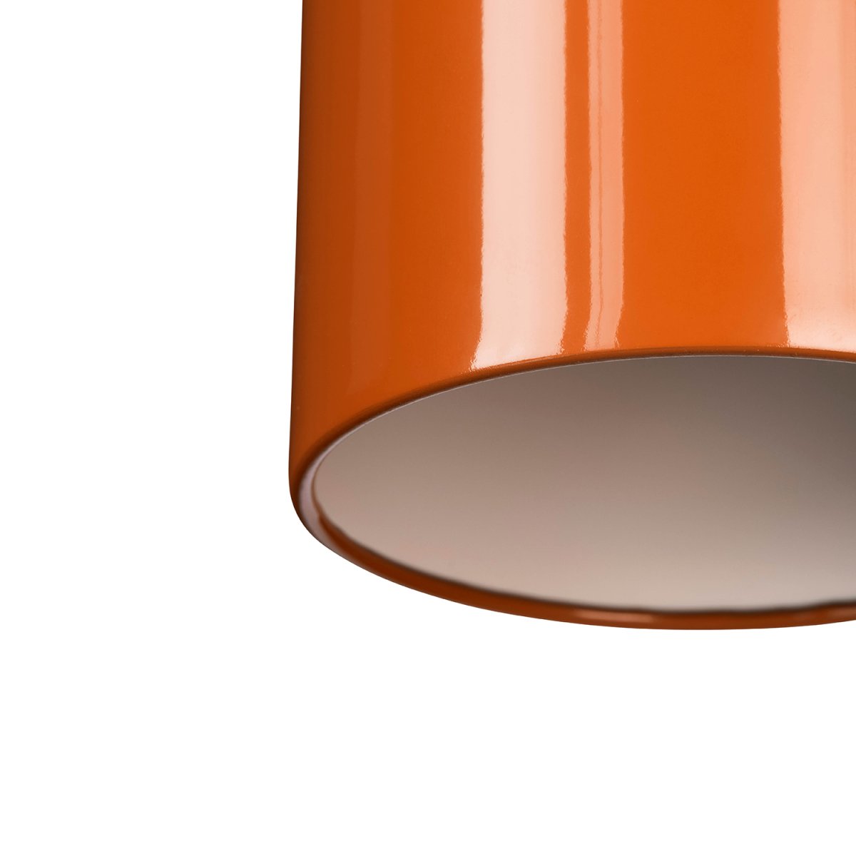 Lennon Ø12 Dunkelorange fensterlampe Von CO Bankeryd - Die Lampe kann einzeln &uuml;ber einer Werkbank in der K&uuml;che, in einem Fenster oder in einer Gruppe &uuml;ber dem Esstisch aufgeh&auml;ngt werden.