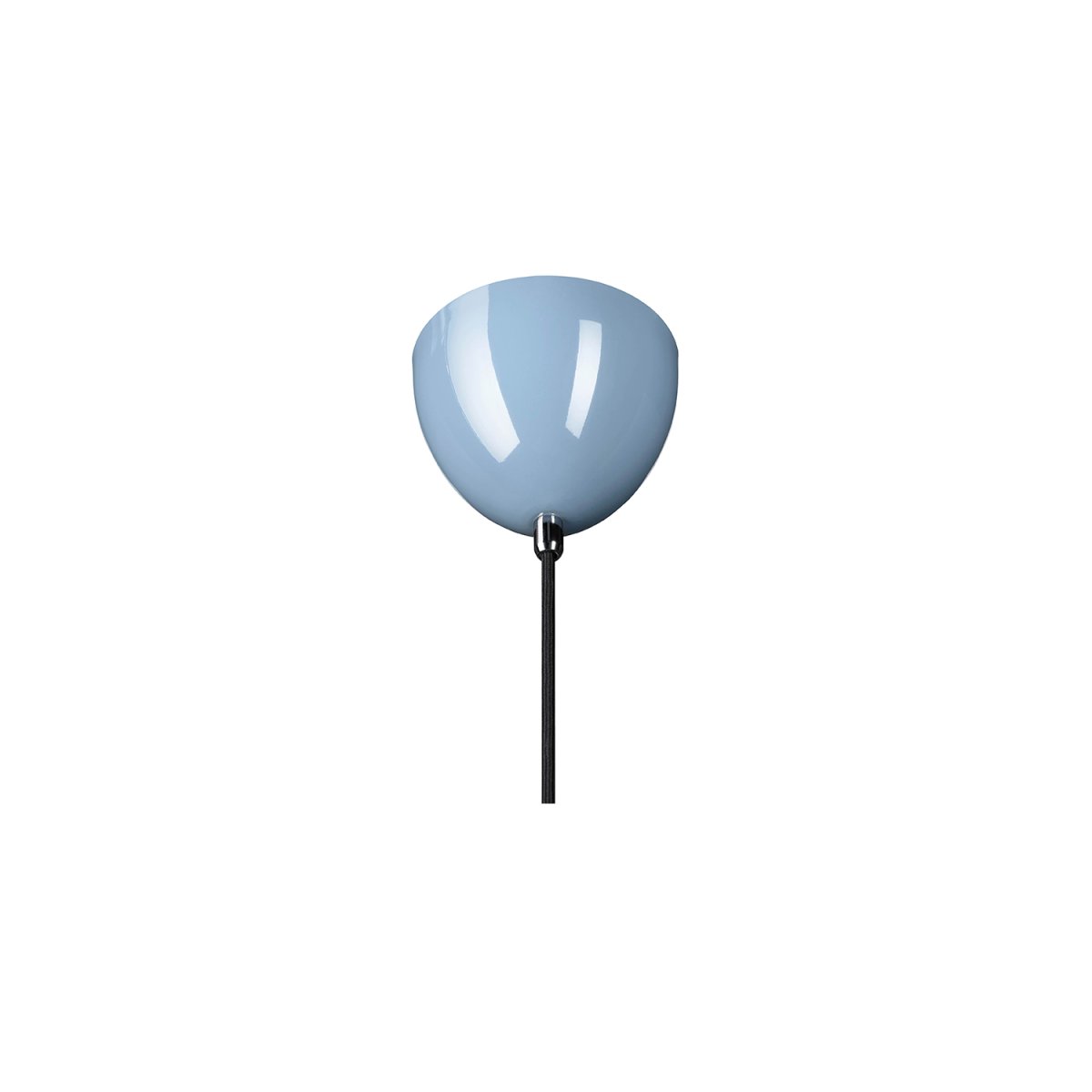 Lennon Ø12 Blau fensterlampe Von CO Bankeryd - Die Lampe kann einzeln über einer Werkbank in der Küche, in einem Fenster oder in einer Gruppe über dem Esstisch aufgehängt werden.