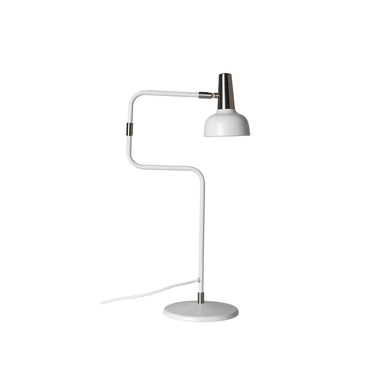 Ray 58cm Weiß tischlampe Von CO Bankeryd - Die Tischleuchte Ray ist für die Platzierung neben dem Sofa oder einem Lieblingssessel, neben dem Bett oder im Home-Office konzipiert.