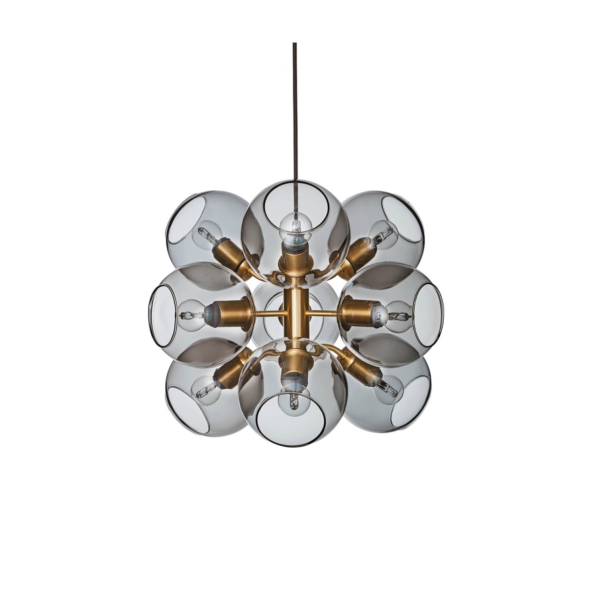 Tage 50 Ø45 Messing hängelampe Von CO Bankeryd - Die Deckenlampe Tage passt mit ihrem warmen und sanften Licht in die meisten Häuser und Einrichtungsstile.