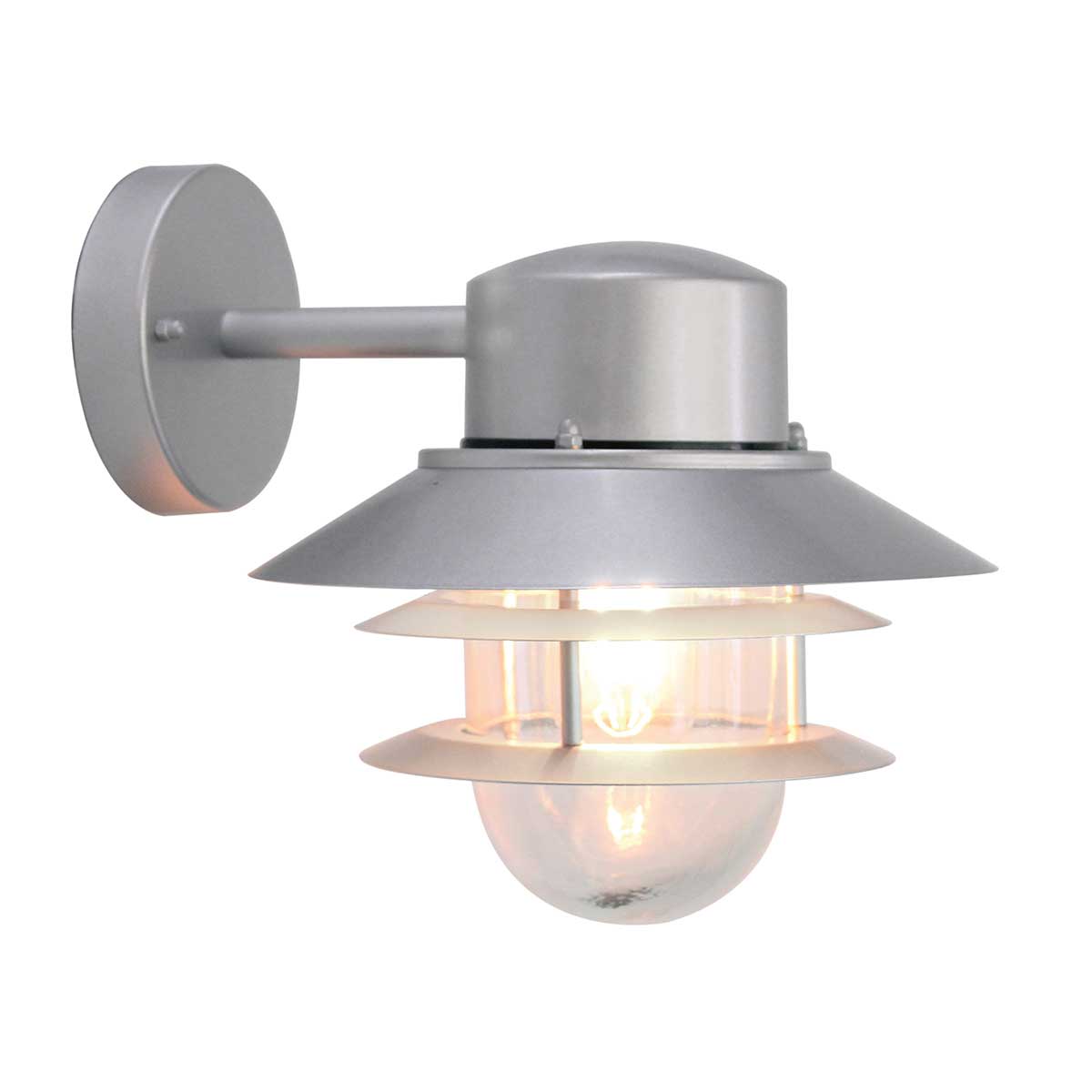 Copenhagen Ø22 Silber außenlampe Von Elstead Lighting - Tillverkad av rostfritt st&aring;l i silverfinish och glas, erbjuder den en h&aring;llbar och v&auml;dert&aring;lig konstruktion som passar perfekt f&ouml;r fasader, entr&eacute;er och uteplatser.