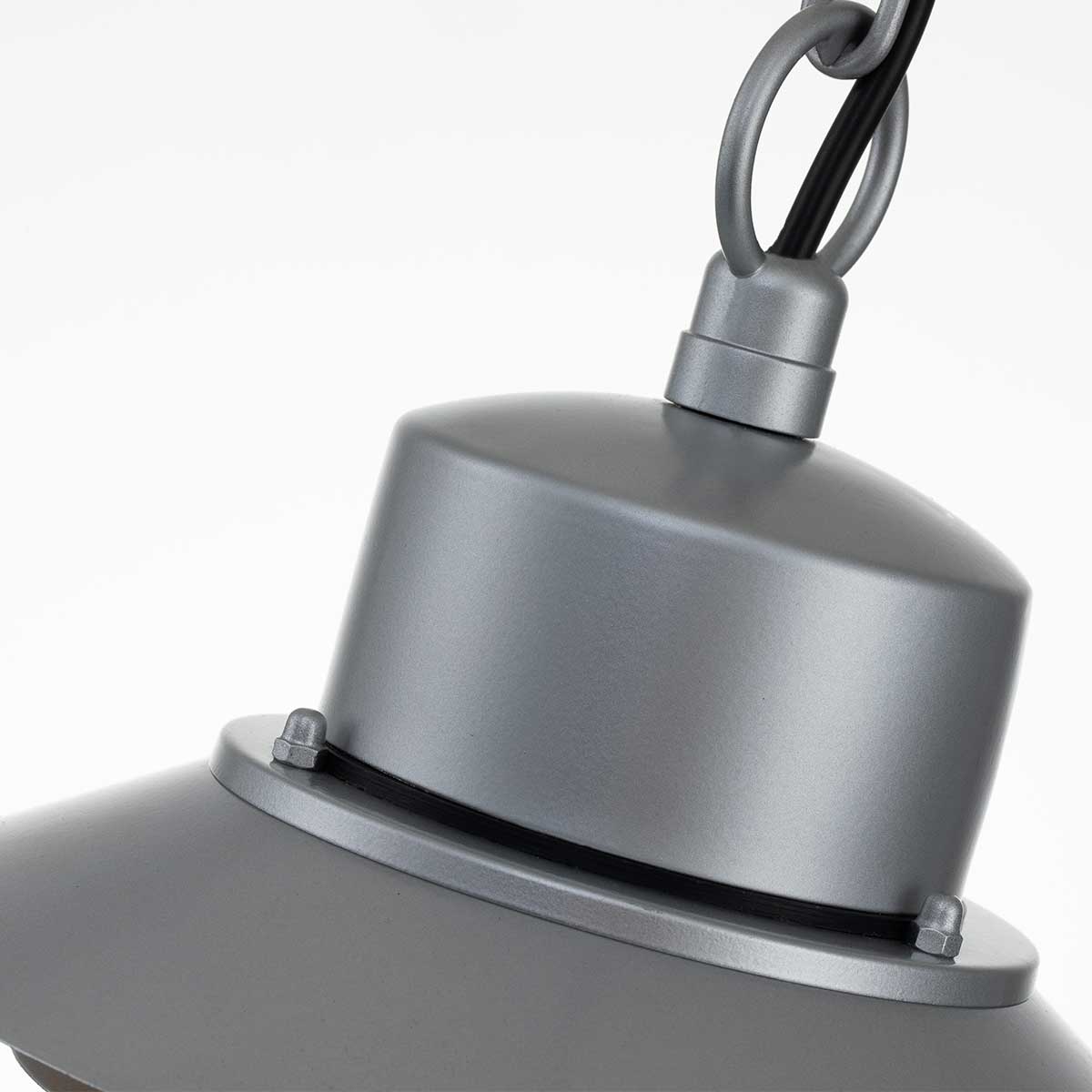 Copenhagen Ø22 Silber Von Elstead Lighting - Tillverkad av rostfritt st&aring;l i silverfinish och glas, erbjuder den en h&aring;llbar och v&auml;dert&aring;lig konstruktion som passar perfekt f&ouml;r entr&eacute;er, altaner och verandor.