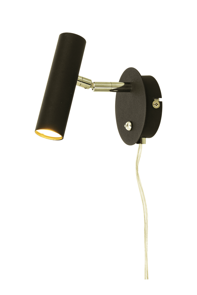 Artic Schwarz leselampe Von Aneta Lighting - Verstellbarer Strahler mit LED-Lichtquelle, die angenehmes warmwei&szlig;es Licht spendet.
