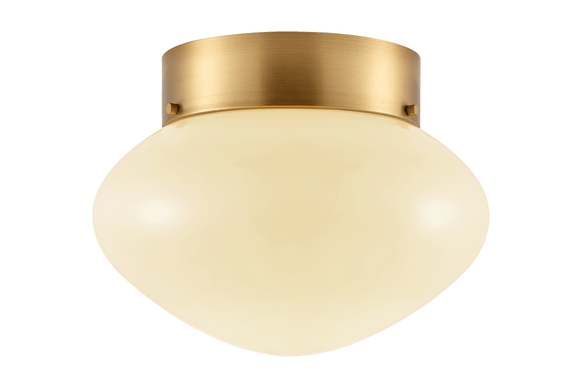 Zoombild von Veno Ø30 Antikmessing/Beige deckenleuchte Von Aneta Lighting - Der beigefarbene Glasschirm spendet ein sanftes und angenehmes Licht, w&auml;hrend die Metalldetails in Antikmessing-Optik der Lampe einen eleganten und zeitlosen Charakter verleihen.