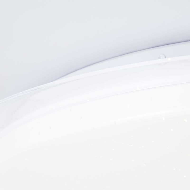 Vittoria Ø57 Weiß kinderlampe Von Brilliant - Dank CCT-Technologie l&auml;sst sich die Farbtemperatur von warmwei&szlig; (3000 K) bis k&uuml;hlem Tageslichtwei&szlig; (6500 K) einstellen, zudem ist die Leuchte dimmbar.