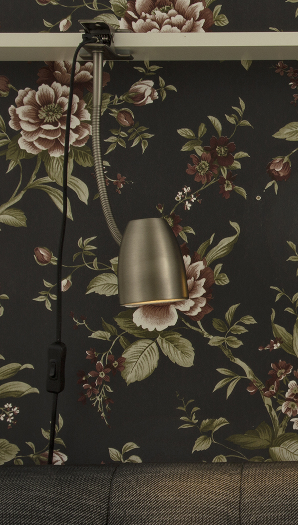 Sandnes Zinn klemmlampe Von Aneta Lighting - Praktische Klemme f&uuml;r Kopfteil, Schreibtisch oder Regal.