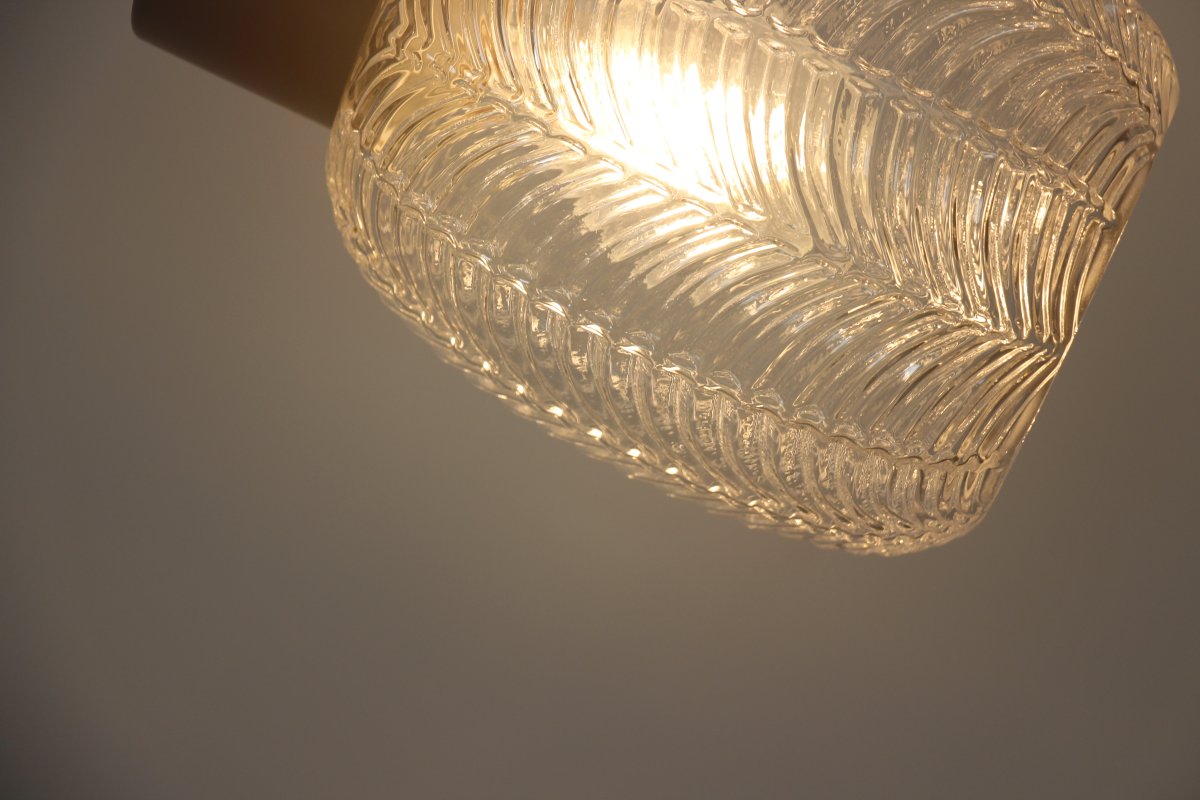 Tabaco Ø14 Transparent/schwarz fensterlampe Von Lampan - Die Leuchte wird mit einem 3,5 m langen schwarzen Textilkabel mit Netzstecker geliefert.