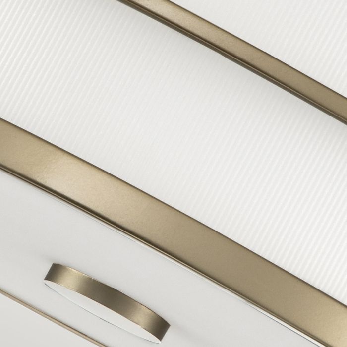 Fusion Ø34 Messing deckenleuchte Von Elstead Lighting - Der Rahmen ist seitlich mit geriffeltem Opalglas und unten mit einer Glaskuppel als Diffusor ausgestattet, wodurch ein faszinierender Lichteffekt entsteht.