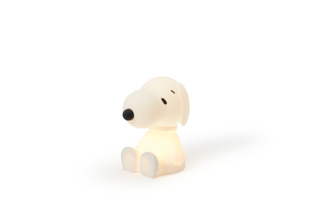 Snoopy First Light Weiß kinderlampe Von Mr Maria - Die Snoopy Lampe besteht aus weichem Silikon und ist ein sicherer Begleiter für Ihr Kind oder Enkelkind.