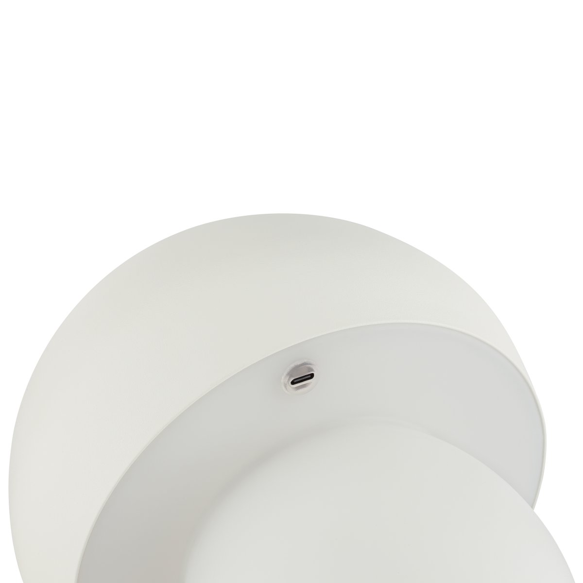 Dupis 24cm Weiß tragbare Von Brilliant - Ihr pilzinspiriertes Design macht sie zu einem dekorativen Element in allen Innenräumen – vom Schlafzimmer über das Wohnzimmer bis hin zur Küche oder Terrasse.